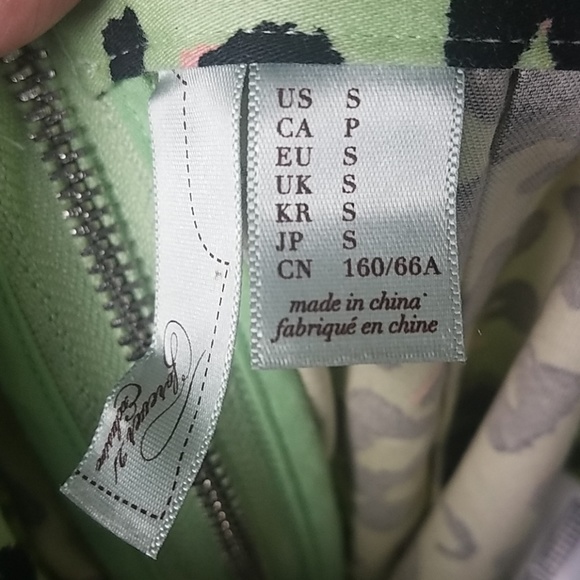 NWOT Forever 21 Knee Length Animal Print Skirt - Picture 8 of 8